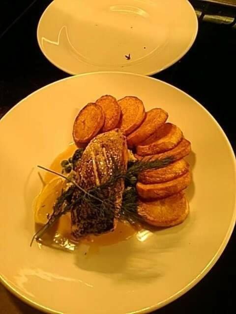 Hotel The Swan @ Stoford Exteriér fotografie A prepared dish of the fish
